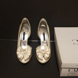 Caparros Cream Bow Heels